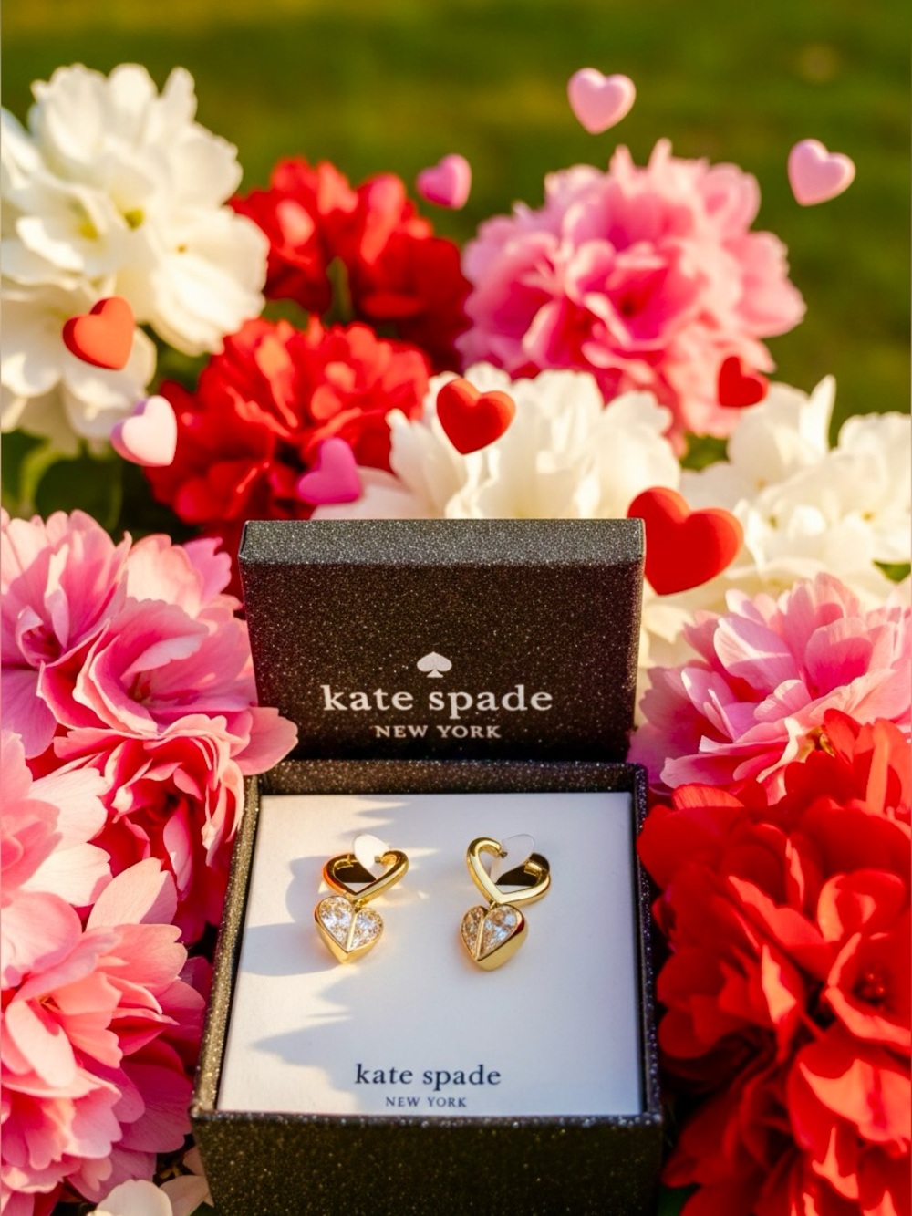 Kate Spade New York Women's Rock
Solid Stone Heart Huggies Gold
New with tags